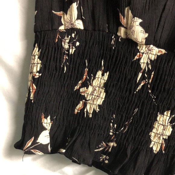 Black XS flowered faux wrap Paper Crane blouse sweetheart peasant top - Picture 5 of 12